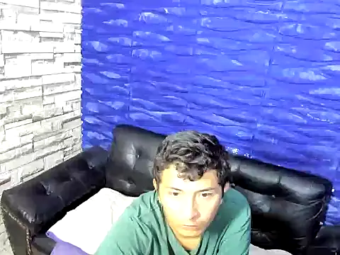 Snapshot of juan_picazo chatting on August 2026 05:16:02 PM juan picazo online show from August 2026 05:16:02 PM