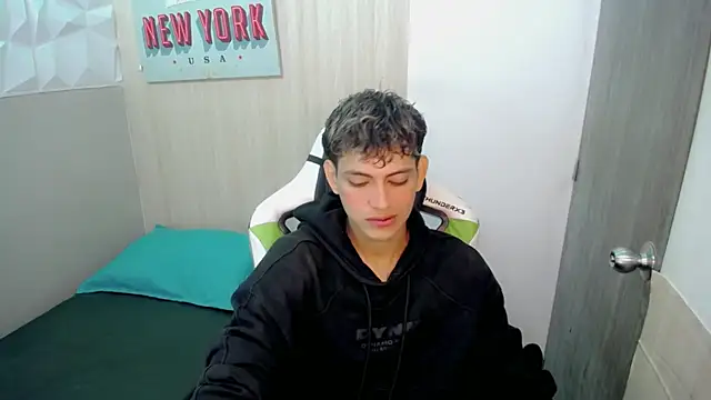 Cody juniorr  online show from August 2026 08:52:02 PM