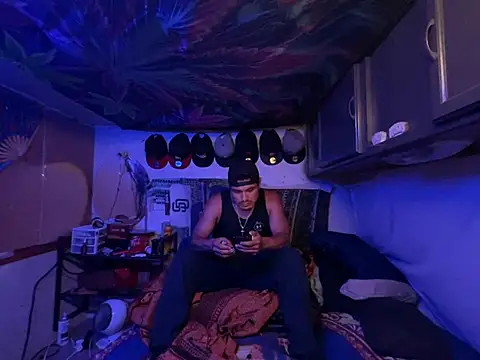 Snapshot of OmarSalasxh33 chatting on August 2026 11:24:02 AM OmarSalasxh33 online show from August 2026 11:24:02 AM