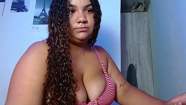 Snapshot of Bombom__hot chatting on August 2026 03:19:01 AM Bombom hot online show from August 2026 03:19:01 AM