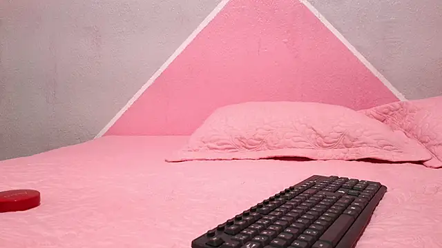 Snapshot of Saraangel_11 chatting on August 2026 04:36:02 AM Saraangel 11 online show from August 2026 04:36:02 AM