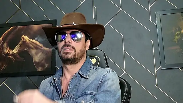 ChrisKox online show from January 2025 01:22:02 AM