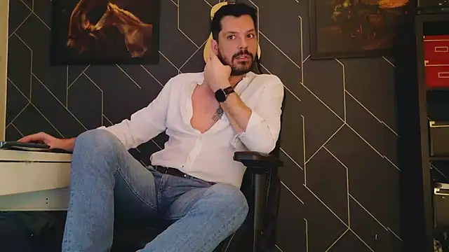 ChrisKox online show from February 2025 10:09:01 PM