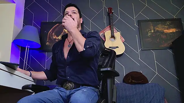 ChrisKox online show from November 2025 03:54:01 AM