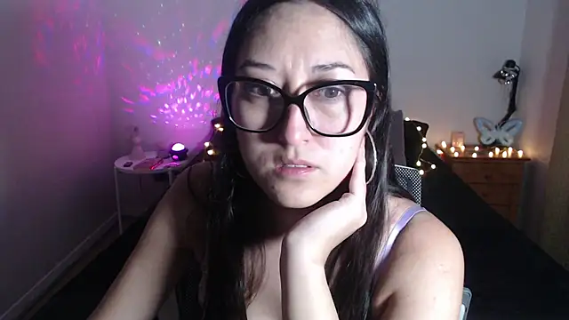 Ninimoon online show from January 2026 03:31:02 AM