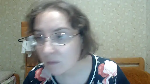 Smart Rose online show from February 2026 01:02:01 AM