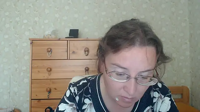 Snapshot of Smart_Rose chatting on June 2026 08:12:02 AM Smart Rose online show from June 2026 08:12:02 AM