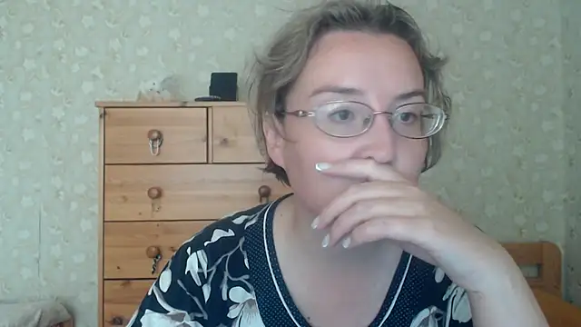 Snapshot of Smart_Rose chatting on August 2026 12:40:02 PM Smart Rose online show from August 2026 12:40:02 PM