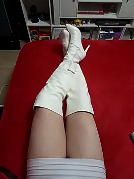 JulietteMaitresse online show from March 2026 06:09:02 PM