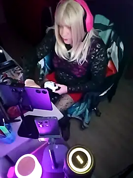 JulietteMaitresse online show from April 2026 07:49:01 PM