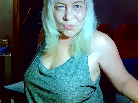 AgoniA7 online show from June 2026 06:29:02 PM