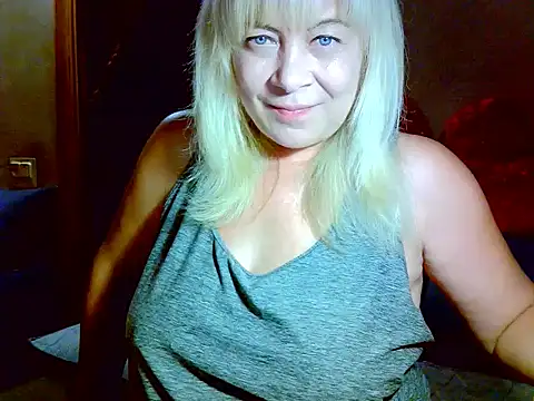 AgoniA7 online show from July 2026 06:40:02 PM