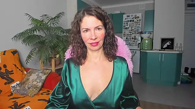 Snapshot of ChristinaGlory chatting on March 2025 04:13:01 PM ChristinaGlory online show from March 2025 04:13:01 PM