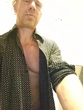 AthleticWomenizer2 online show from July 2026 09:21:02 PM