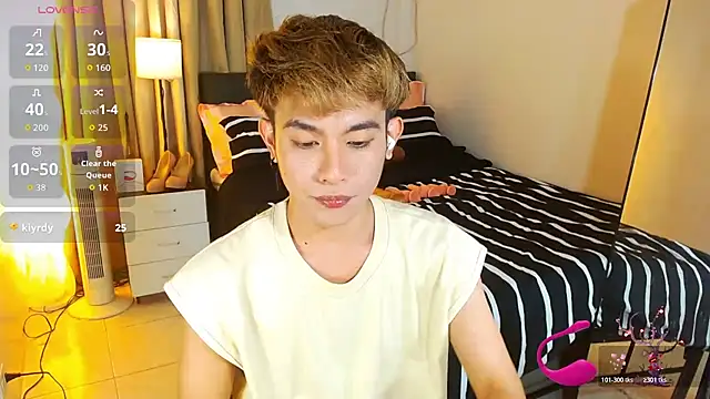 Snapshot of WildestTwink chatting on July 2026 01:29:01 PM WildestTwink online show from July 2026 01:29:01 PM