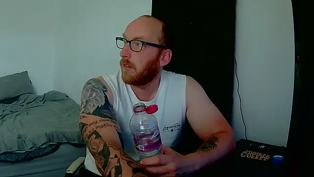 Snapshot of Tilerdadbod chatting on June 2026 05:16:01 PM Tilerdadbod online show from June 2026 05:16:01 PM