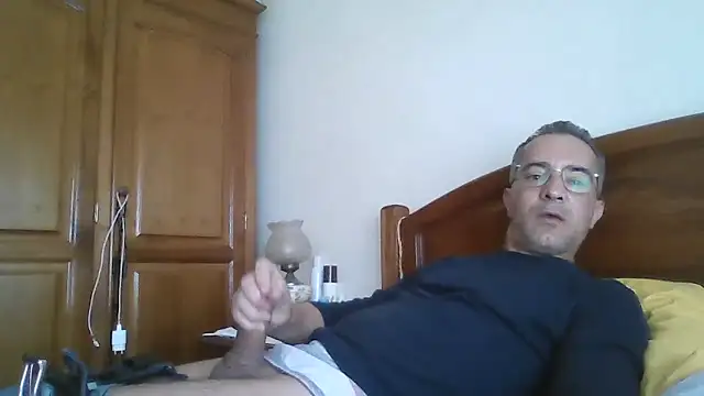 Snapshot of CarlosRocha73 chatting on May 2026 12:54:02 PM CarlosRocha73 online show from May 2026 12:54:02 PM