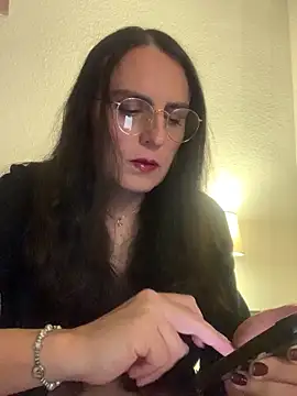 Snapshot of Chic_desire chatting on April 2026 09:45:02 PM Chic desire online show from April 2026 09:45:02 PM