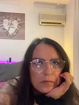Snapshot of Chic_desire chatting on July 2026 01:51:01 PM Chic desire online show from July 2026 01:51:01 PM