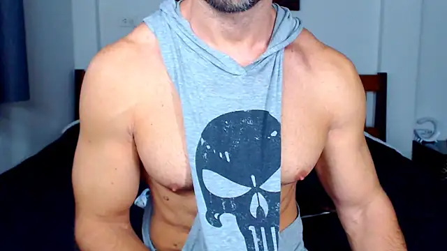 Snapshot of RONNIE_X chatting on November 2025 07:51:02 AM RONNIE X online show from November 2025 07:51:02 AM