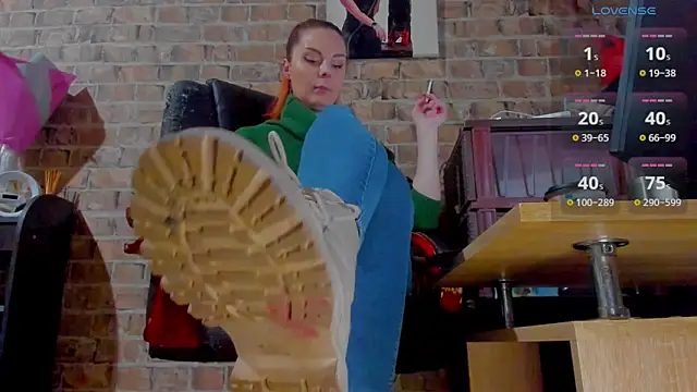 MrsVenus online show from March 2025 06:04:01 AM