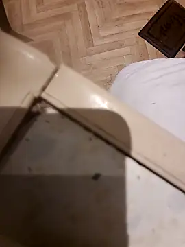 realeasy1 online show from September 2025 03:30:02 AM