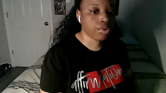 Sexymona1218 online show from September 2025 07:39:02 PM