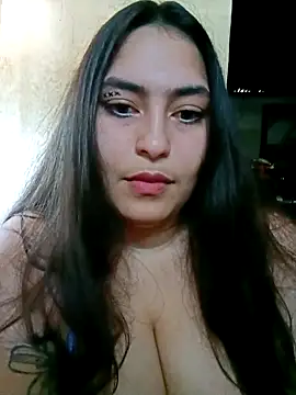 Snapshot of xandra252 chatting on April 2026 02:33:01 PM xandra252 online show from April 2026 02:33:01 PM