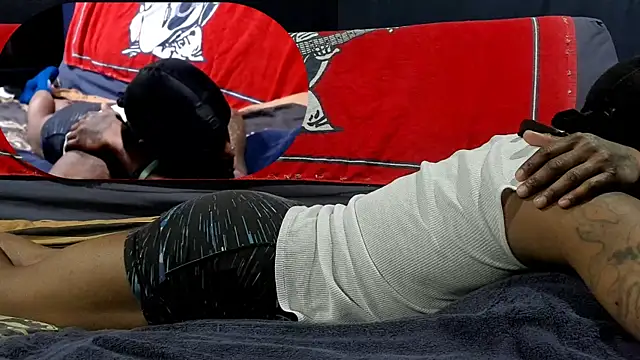 Snapshot of iBreakHeartz chatting on January 2025 02:25:02 PM iBreakHeartz online show from January 2025 02:25:02 PM