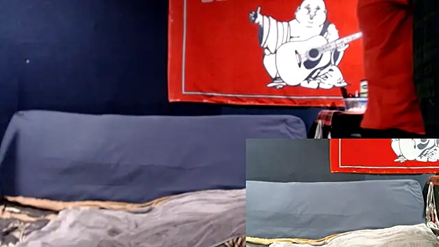 Snapshot of iBreakHeartz chatting on January 2025 02:58:01 AM iBreakHeartz online show from January 2025 02:58:01 AM