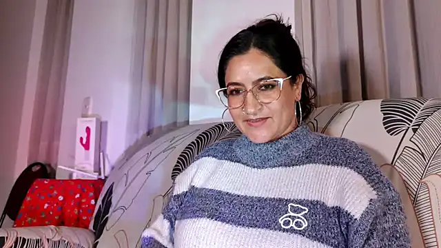 DeesseLuxure online show from March 2026 04:29:02 AM