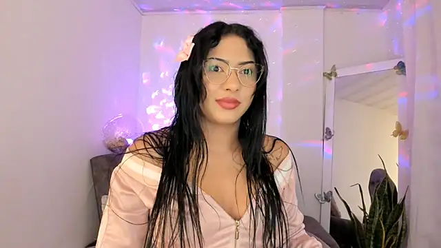 kirasofia online show from September 2025 06:06:01 AM