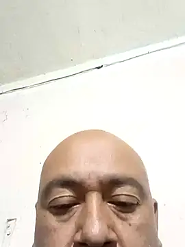 Snapshot of GeorgeVergaGrues chatting on January 2025 03:15:01 AM GeorgeVergaGrues online show from January 2025 03:15:01 AM