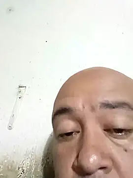 Snapshot of GeorgeVergaGrues chatting on February 2025 02:40:02 AM GeorgeVergaGrues online show from February 2025 02:40:02 AM