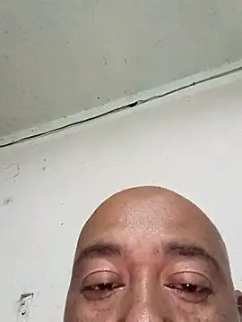 Snapshot of GeorgeVergaGrues chatting on September 2025 03:43:02 AM GeorgeVergaGrues online show from September 2025 03:43:02 AM
