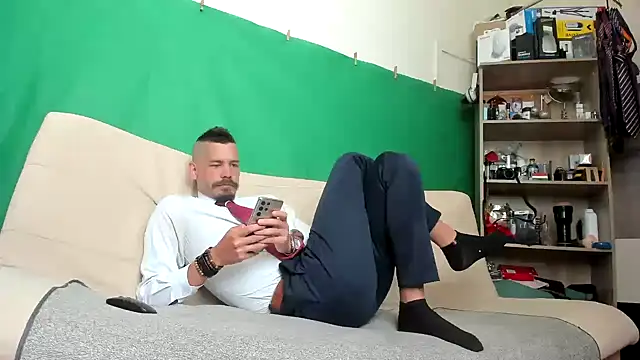 Snapshot of viraglaci18@xh chatting on May 2026 10:45:01 AM viraglaci18xh online show from May 2026 10:45:01 AM