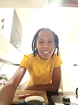 Snapshot of africa_deluxe chatting on February 2025 11:56:01 AM africa deluxe online show from February 2025 11:56:01 AM