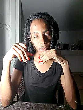 Snapshot of africa_deluxe chatting on September 2025 04:45:02 AM africa deluxe online show from September 2025 04:45:02 AM