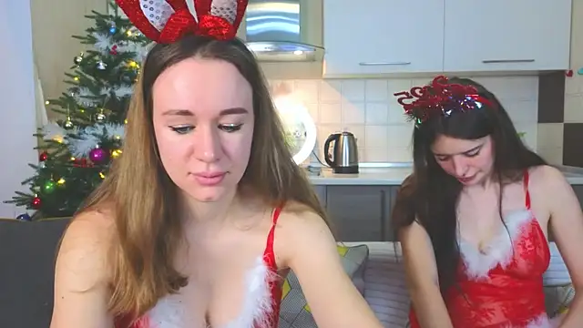 Snapshot of Naughty_Alice chatting on December 2024 11:41:02 AM Naughty Alice online show from December 2024 11:41:02 AM
