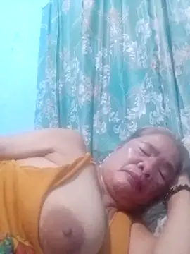 sexylizzy4u online show from April 2026 03:31:02 PM