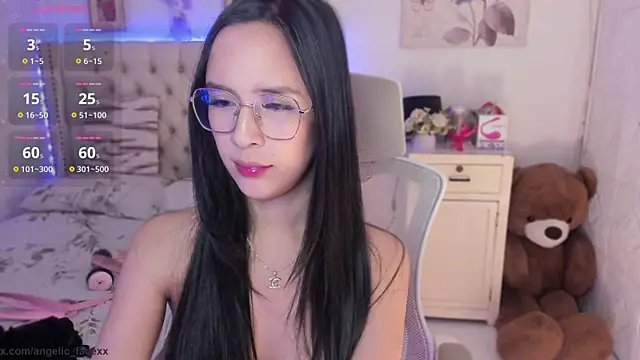 Snapshot of angelic_facexx chatting on February 2025 04:08:01 PM angelic facexx online show from February 2025 04:08:01 PM