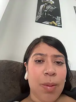 Snapshot of emilyjohanson chatting on June 2026 03:39:02 PM emilyjohanson online show from June 2026 03:39:02 PM