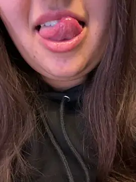 Snapshot of Jane_BBW chatting on January 2025 04:06:02 PM Jane BBW online show from January 2025 04:06:02 PM