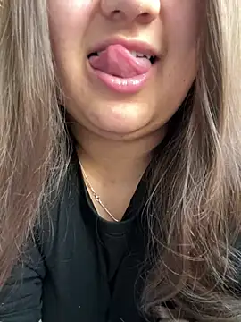 Snapshot of Jane_BBW chatting on January 2025 03:10:01 PM Jane BBW online show from January 2025 03:10:01 PM