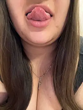 Snapshot of Jane_BBW chatting on November 2025 03:05:01 AM Jane BBW online show from November 2025 03:05:01 AM