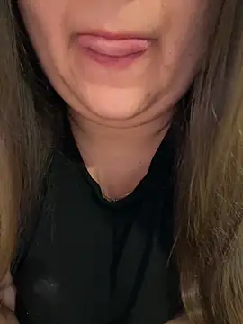 Snapshot of Jane_BBW chatting on November 2025 03:01:02 PM Jane BBW online show from November 2025 03:01:02 PM