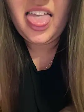 Snapshot of Jane_BBW chatting on November 2025 09:14:02 PM Jane BBW online show from November 2025 09:14:02 PM