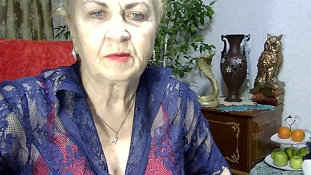 Snapshot of Emma52610 chatting on February 2025 05:50:01 PM Emma52610 online show from February 2025 05:50:01 PM