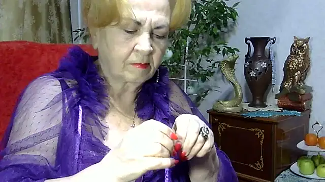 Snapshot of Emma52610 chatting on February 2025 07:05:01 AM Emma52610 online show from February 2025 07:05:01 AM