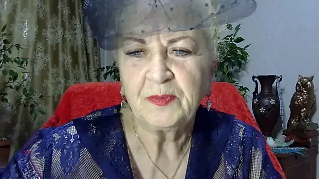 Snapshot of Emma52610 chatting on March 2025 05:42:01 AM Emma52610 online show from March 2025 05:42:01 AM